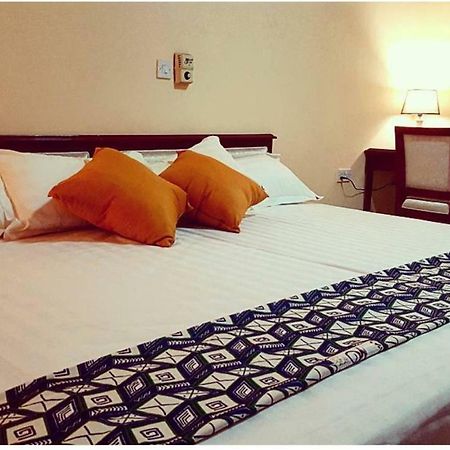 Mikaddo City Inn Κούμασι Εξωτερικό φωτογραφία